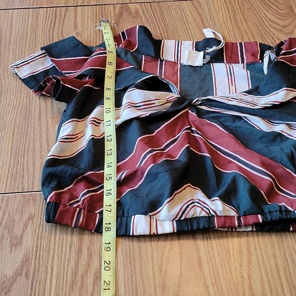 NWT BLUSH BJ croptop size M low vneck - Picture 15 of 15